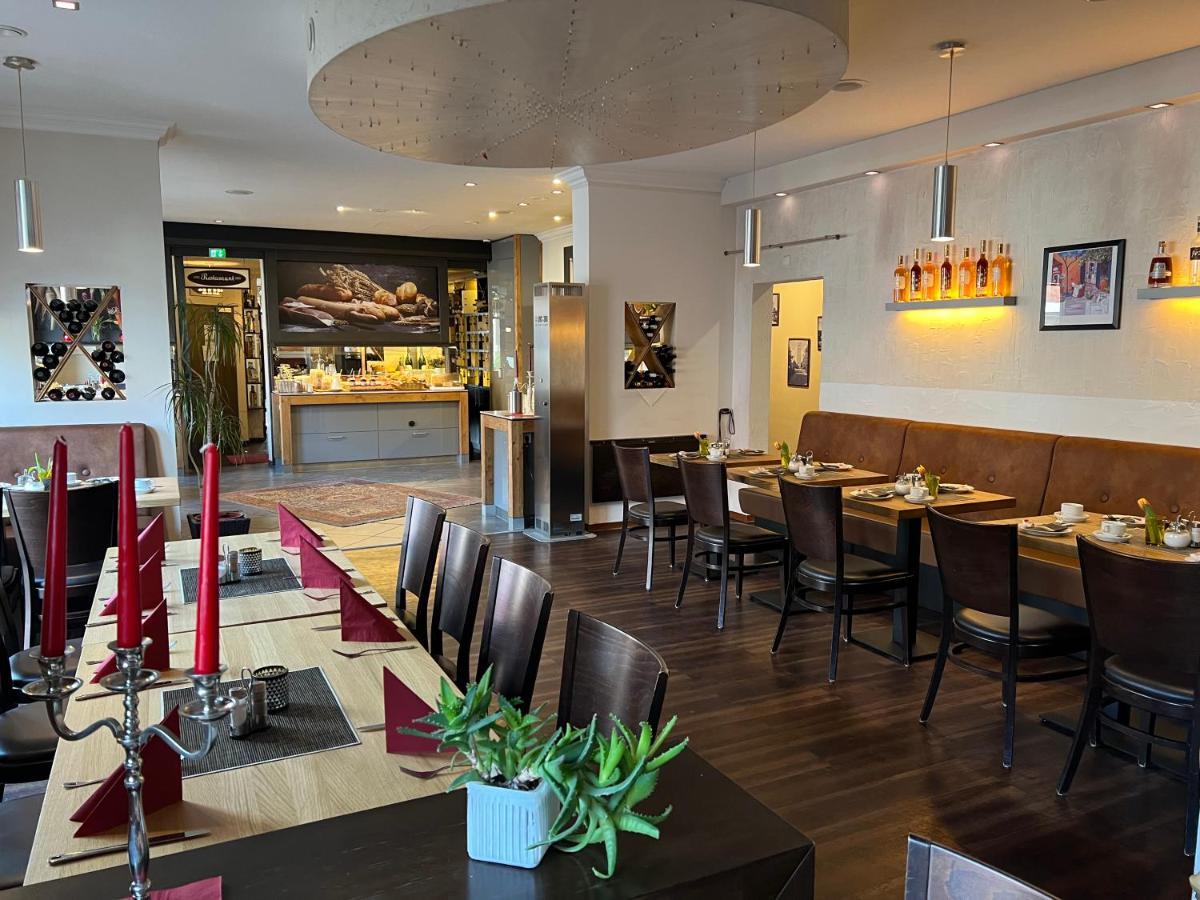 Hotel Ammerlaender Hof Westerstede Zewnętrze zdjęcie