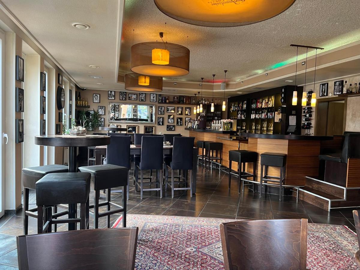 Hotel Ammerlaender Hof Westerstede Zewnętrze zdjęcie