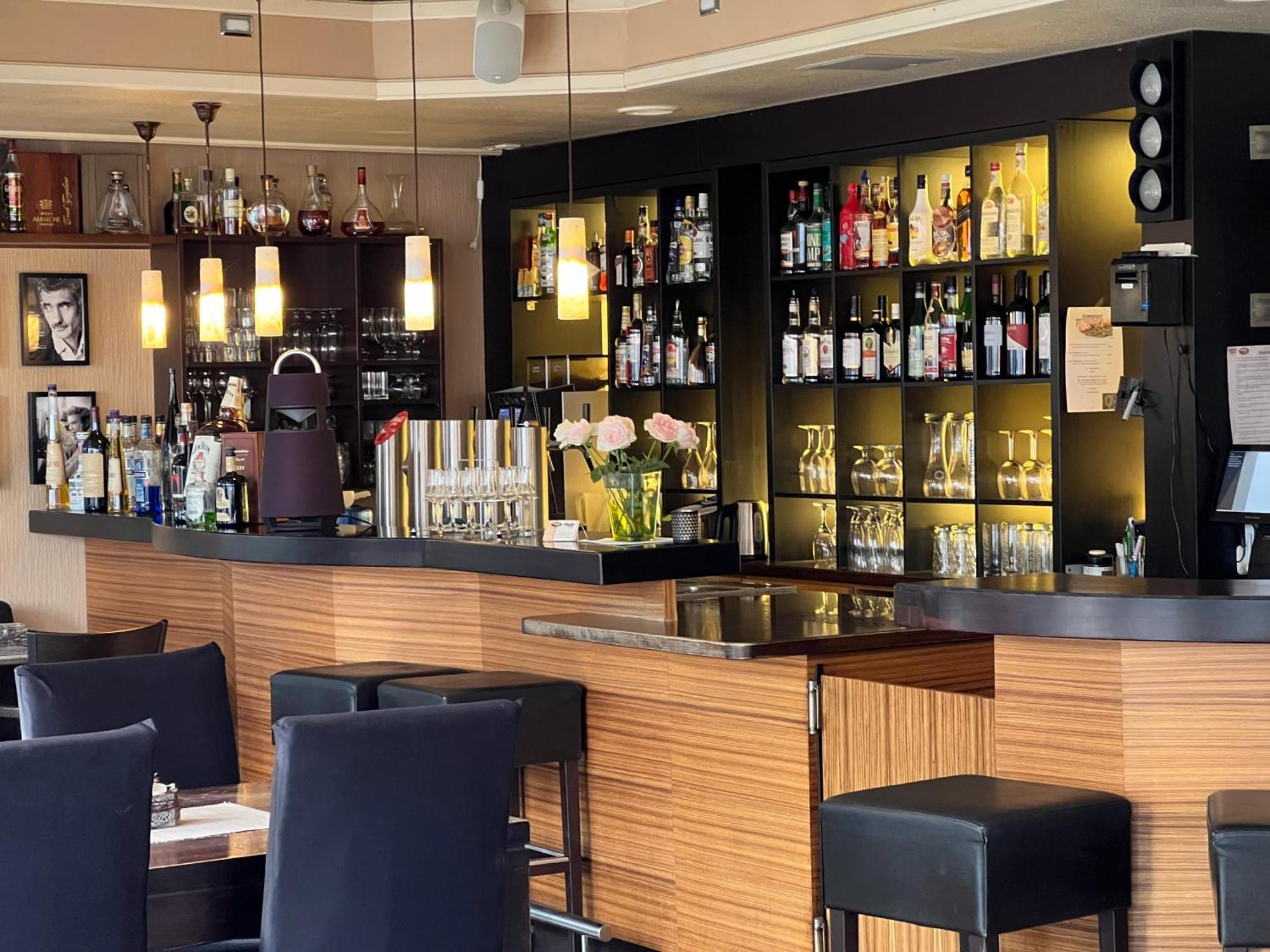 Hotel Ammerlaender Hof Westerstede Zewnętrze zdjęcie